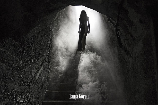 04 Tanja gorjan Mistic girl 2f